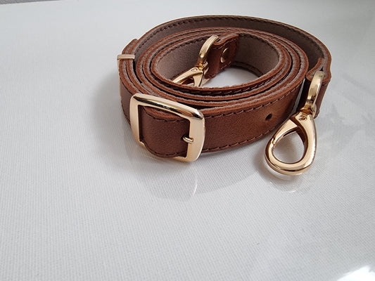 Milk chocolate belt (buckle)