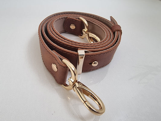 Milk chocolate belt (loop)